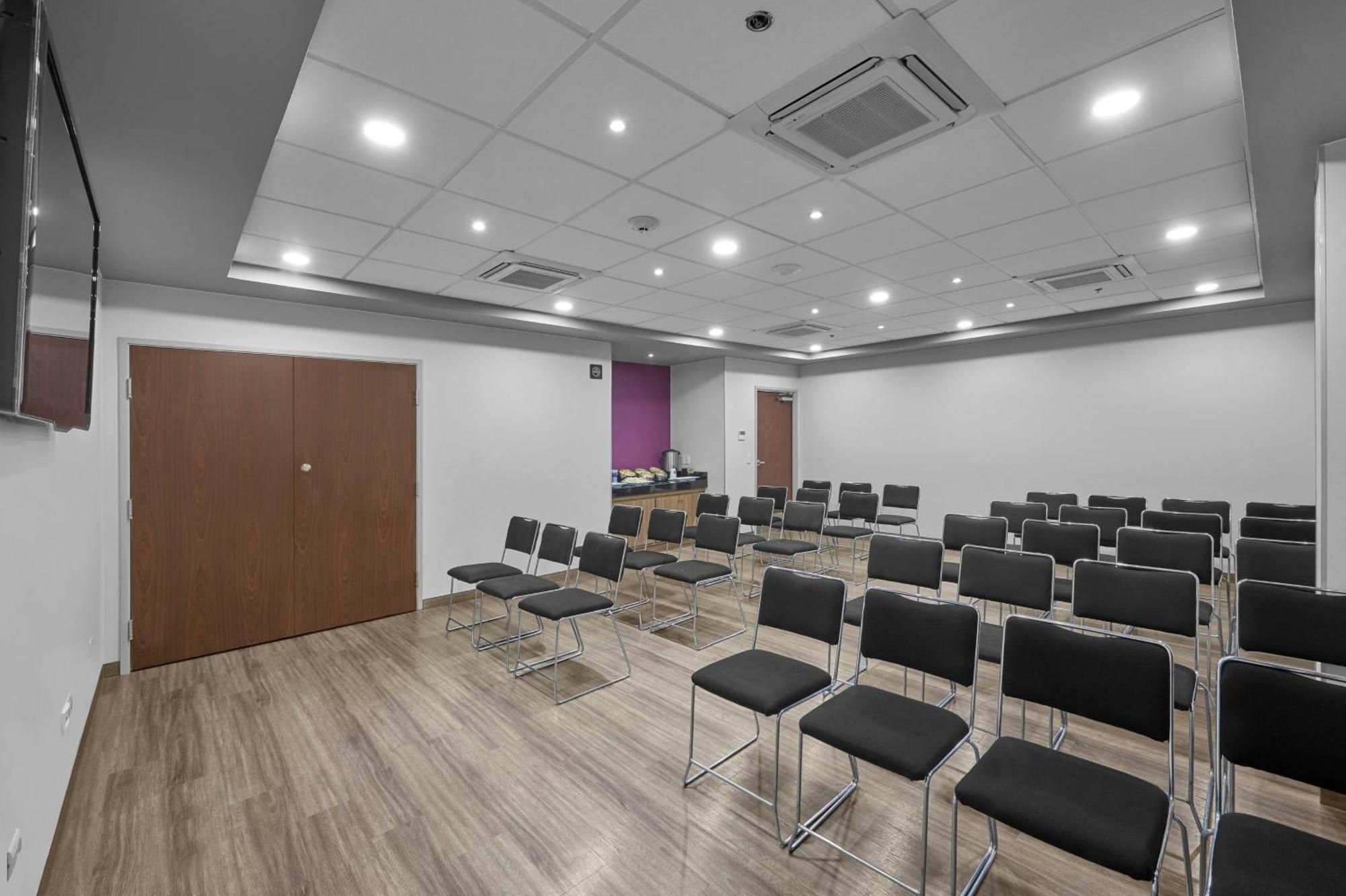 City Express By Marriott Torreon Exterior photo